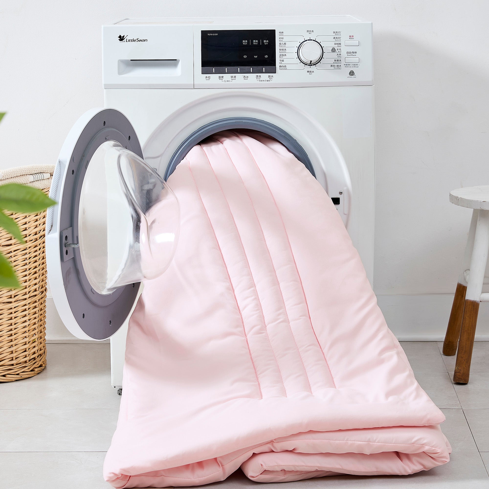 Queen Comforter Set Quilted Stripe Bedding Bundle ?– Comforter, Mattress Protector, Sheets with Pockets on the Side & Built-in Corner Strap ?– Fitted Sheet Media Pocket for Devices, Pale Pink