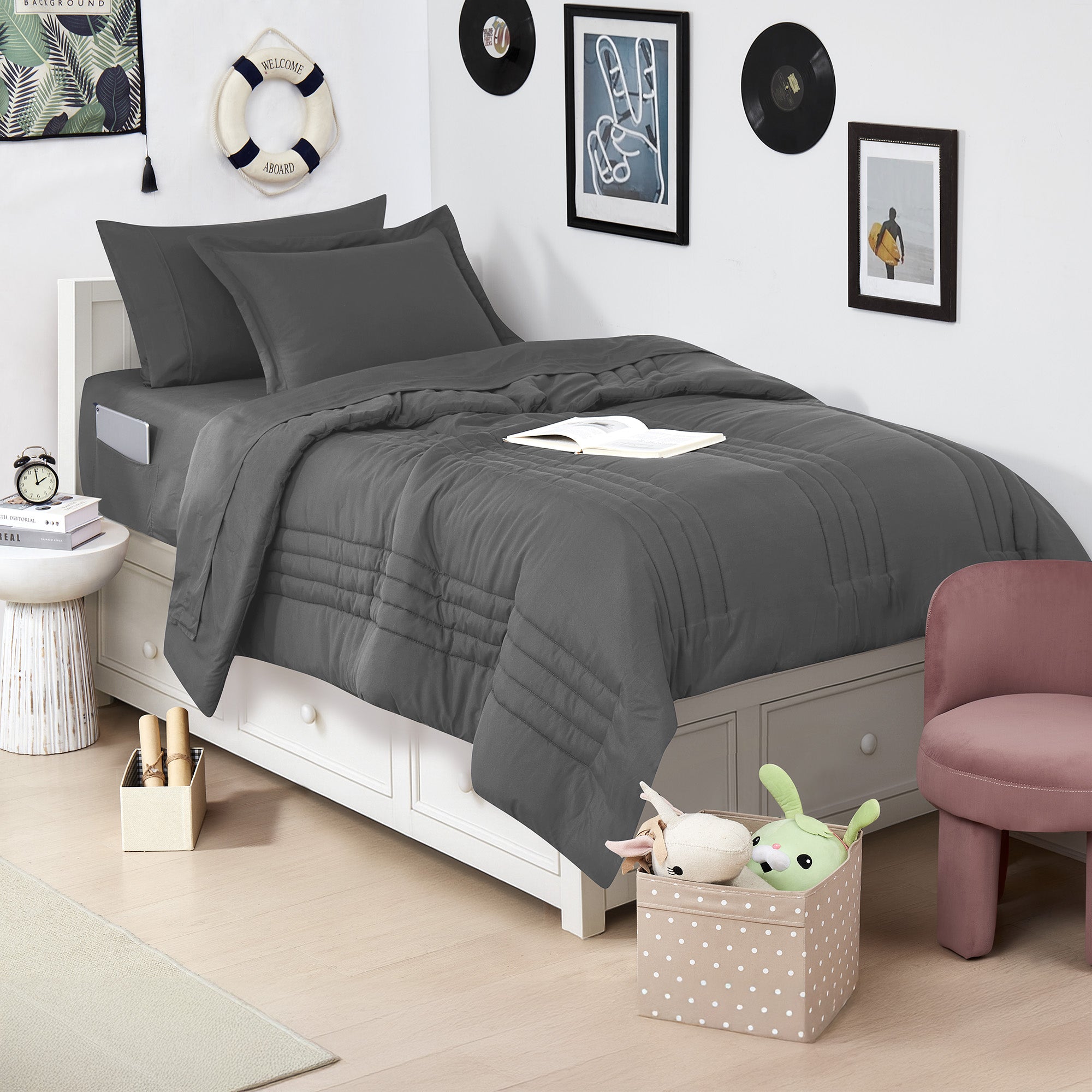 Dorm Room Essentials Twin XL Comforter Set ?– College-Ready Bundle with Comforter, Mattress Protector & Sheets with Pockets on the Side & Built-in Corner Strap ?– Media Pocket for Devices