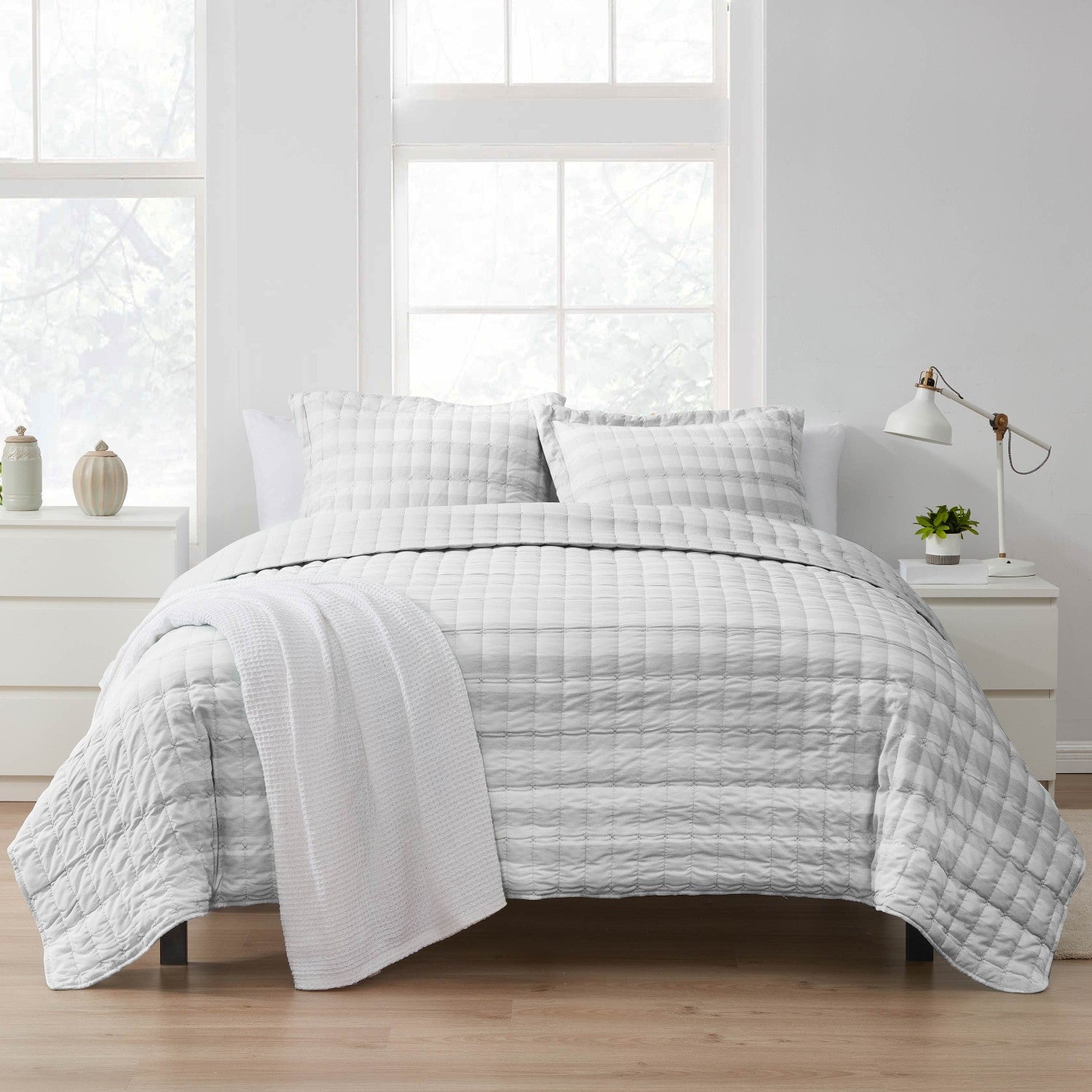 Embroidered Checkered 3-Piece Quilt Set Gray - Bed Front