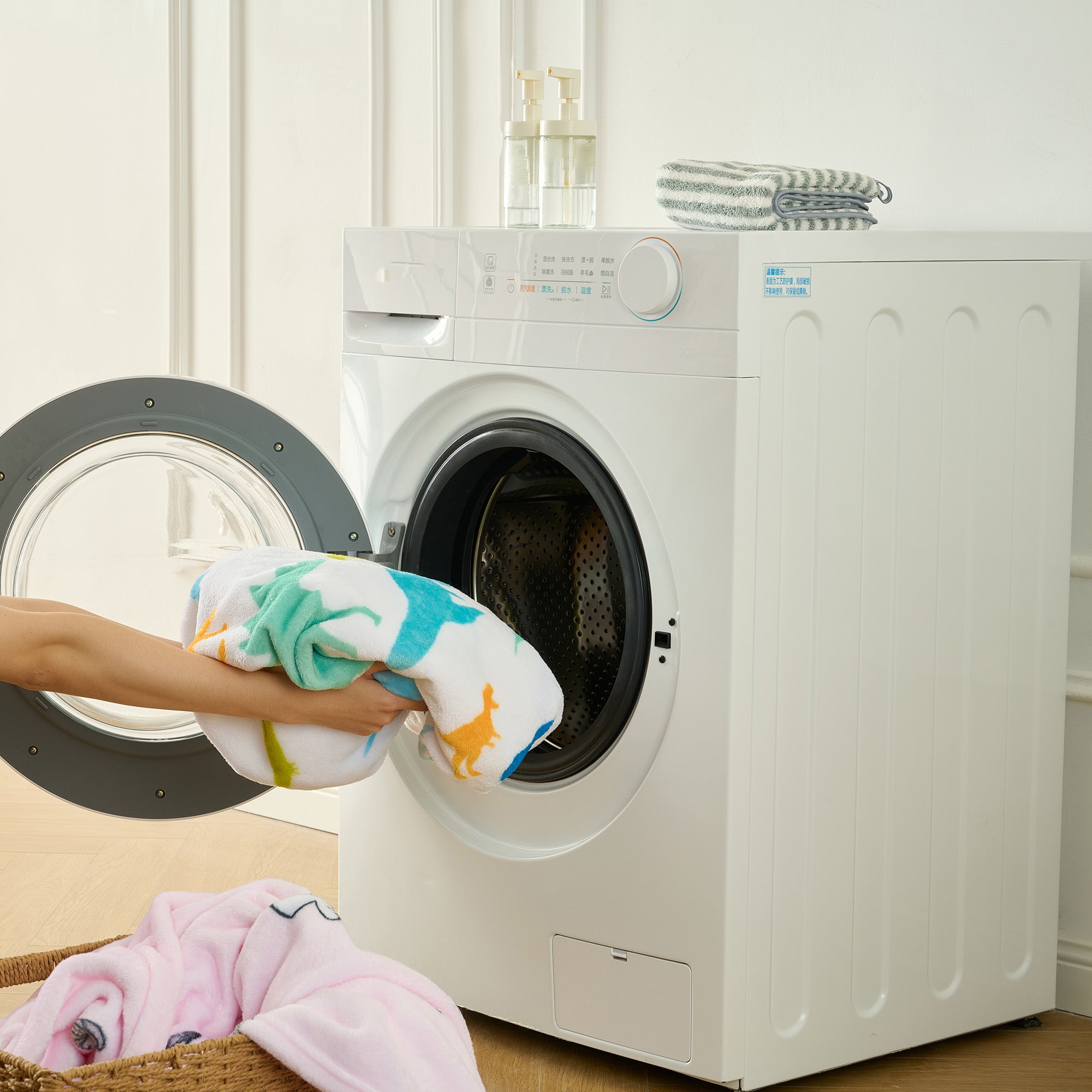 Kids' Hooded Blanket 50" Wide x 45" Length - Dinosaurs