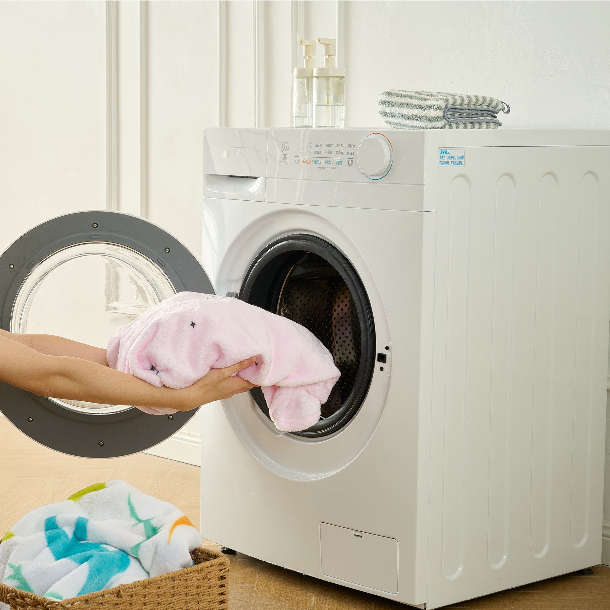 Kids' Hooded Blanket 50" Wide x 45" Length - Unicorn