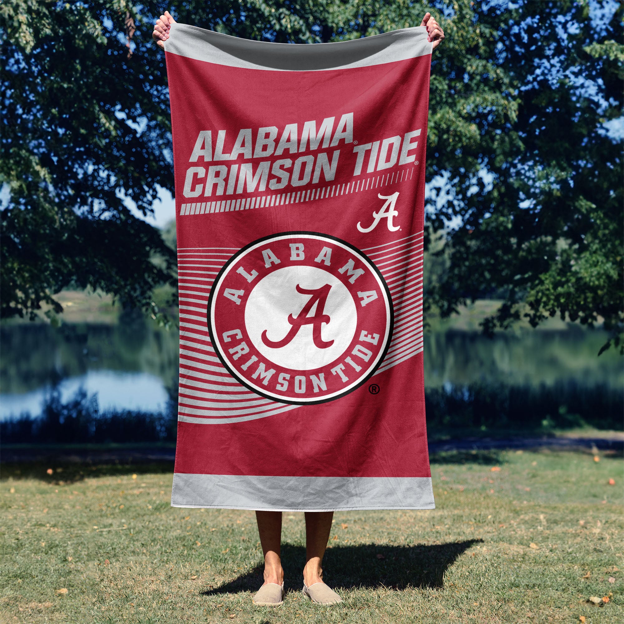 NCAA Alabama Crimson Tide 30" x 60" Beach Towel