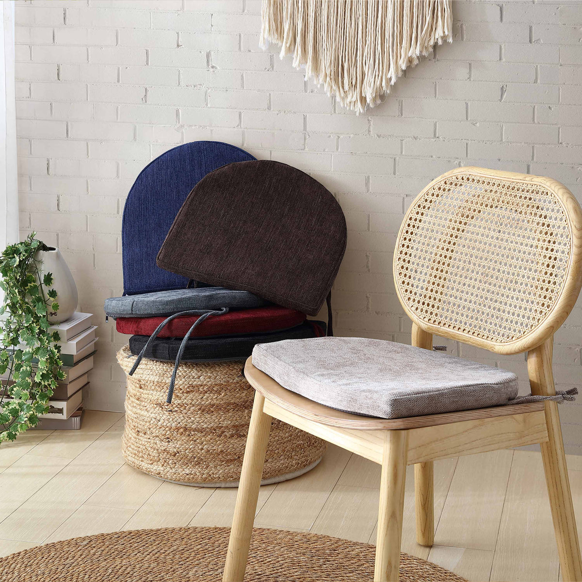U-Shape Molded Chair Cushion Set with Ties
