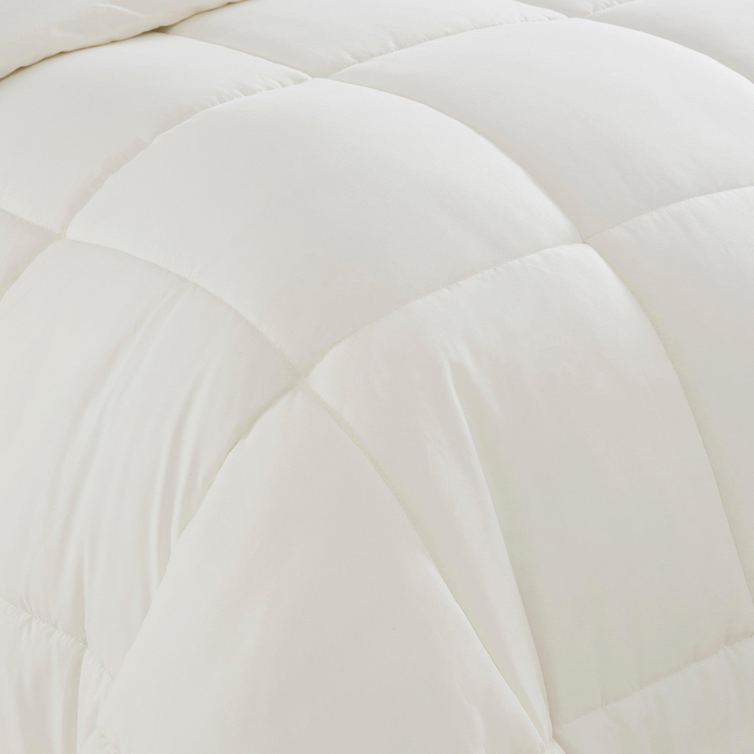 Essential 7-Piece Bed in a Bag Set Ivory - Detail