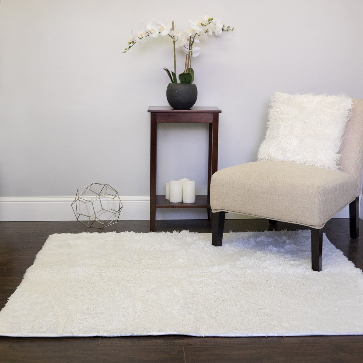 Faux Fur Rectangle Floor Area Rug 4Ft By 5Ft White - Lifestyle