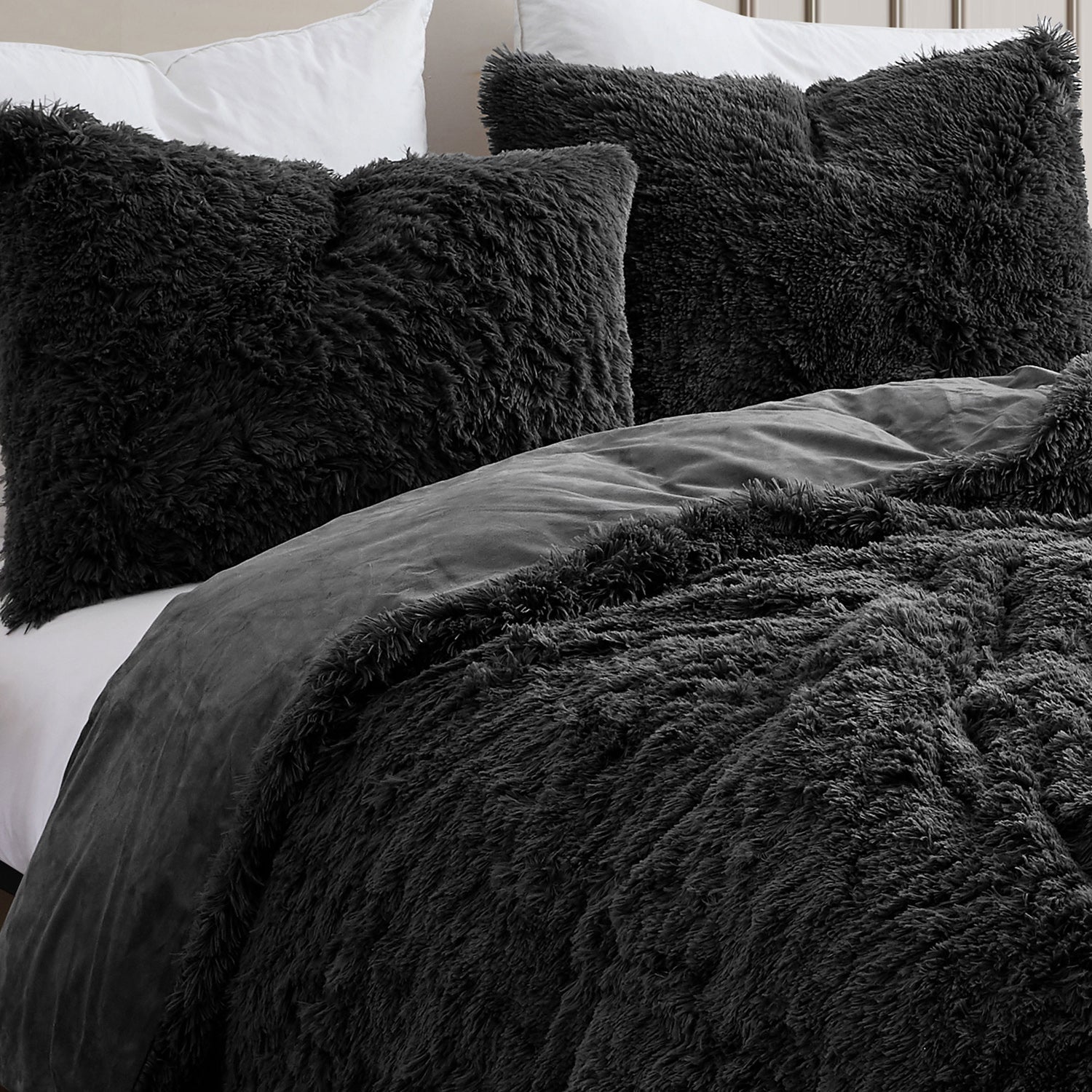 Shaggy Faux Fur 3-Piece Comforter Set Black - Lifestyle