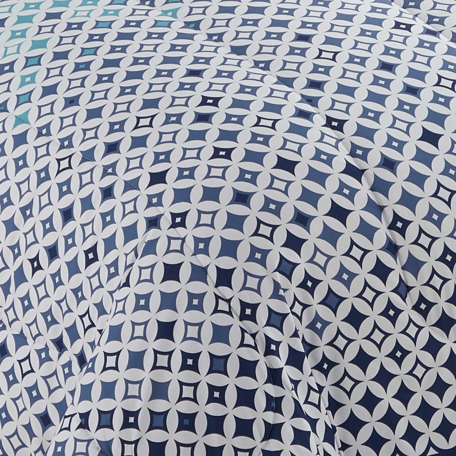 Genova 7-Piece Bed in a Bag Set - Comforter Detail