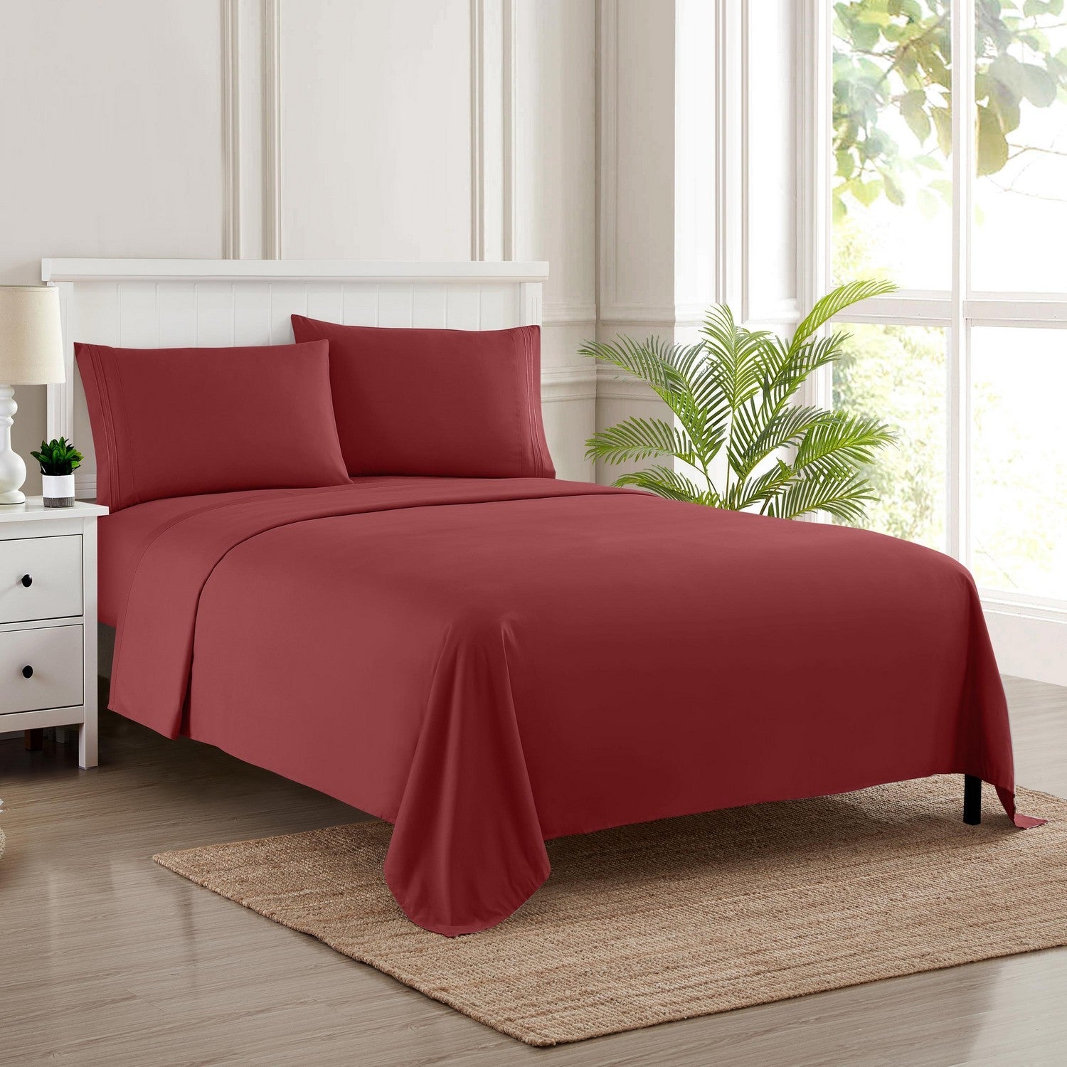 Classic 4-Piece Bed Sheet Set (Burgundy) - Bed