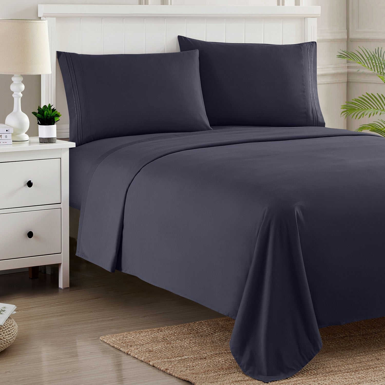 Classic 4-Piece Bed Sheet Set (Navy) - Bed 2