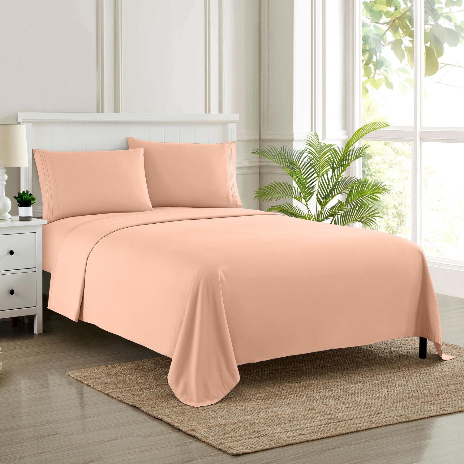 Classic 4-Piece Bed Sheet Set (Peach) - Bed