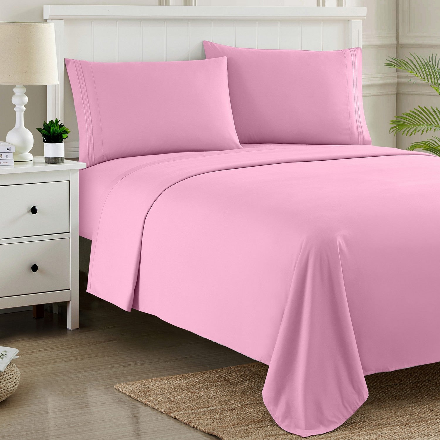 Classic 4-Piece Bed Sheet Set (Pink) - Bed 2
