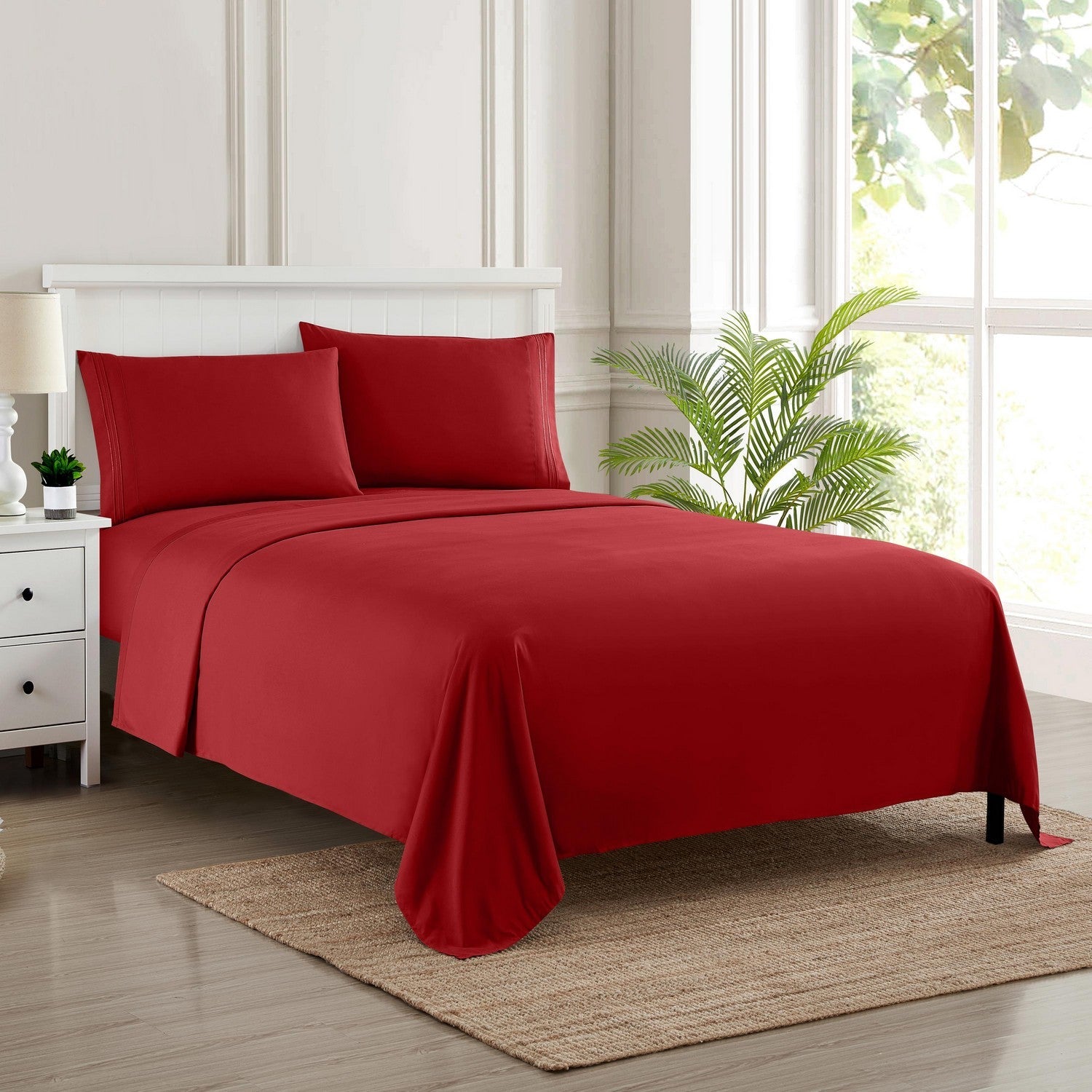 Classic 4-Piece Bed Sheet Set (Red) - Bed