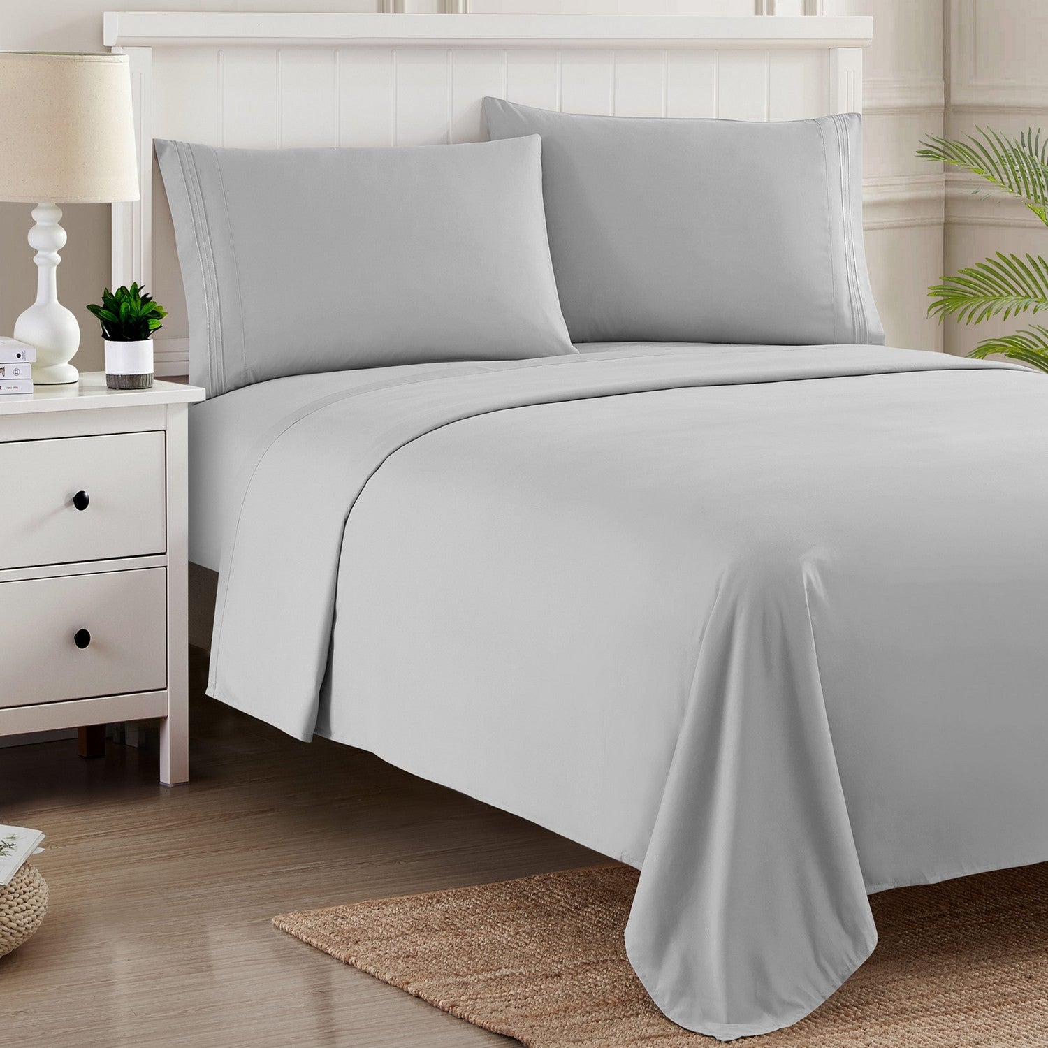 Classic 4-Piece Bed Sheet Set (Silver) - Bed 2